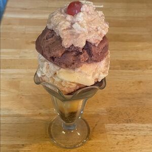 Ice Cream Sundae Candle Holder